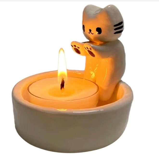 Adorable Cartoon Kitten Candle Holder，High-Quality Resin Home Decor with Antique Finish，Perfect for Adding Charm to Your Living Room, Bedroom or Office Desk，Ideal Gift for Cat Lovers and Aesthetic Enthusiasts