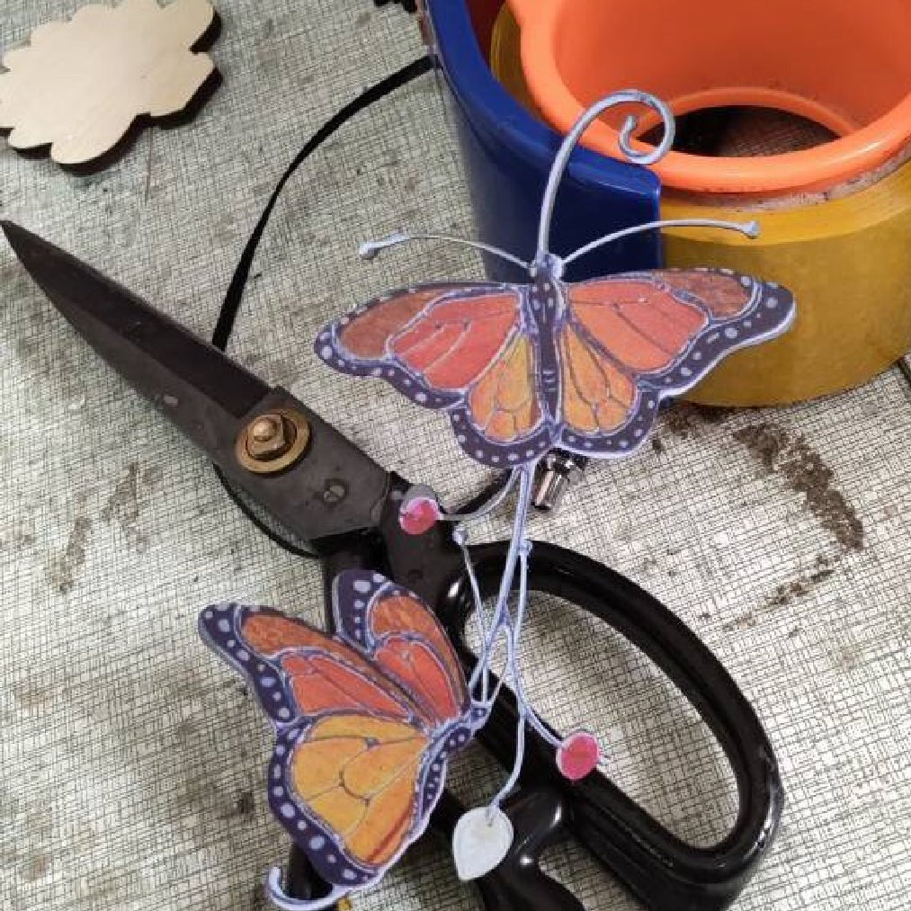Metallic Colored Butterfly Glass Hanging Ornament, 4.25 x 6 Inches, for Outdoor Patio Garden, Dragonfly Butterfly Window Hanging Decoration Gift