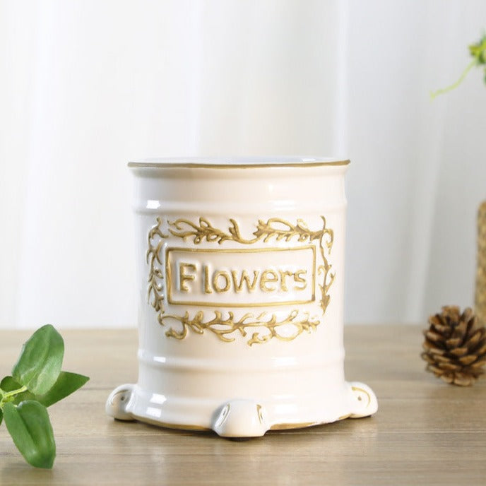 Vintage Country-Style Ceramic Distressed Relief Small Flower Vase - Rustic Charm for Home Decor,5.71"*5.5"