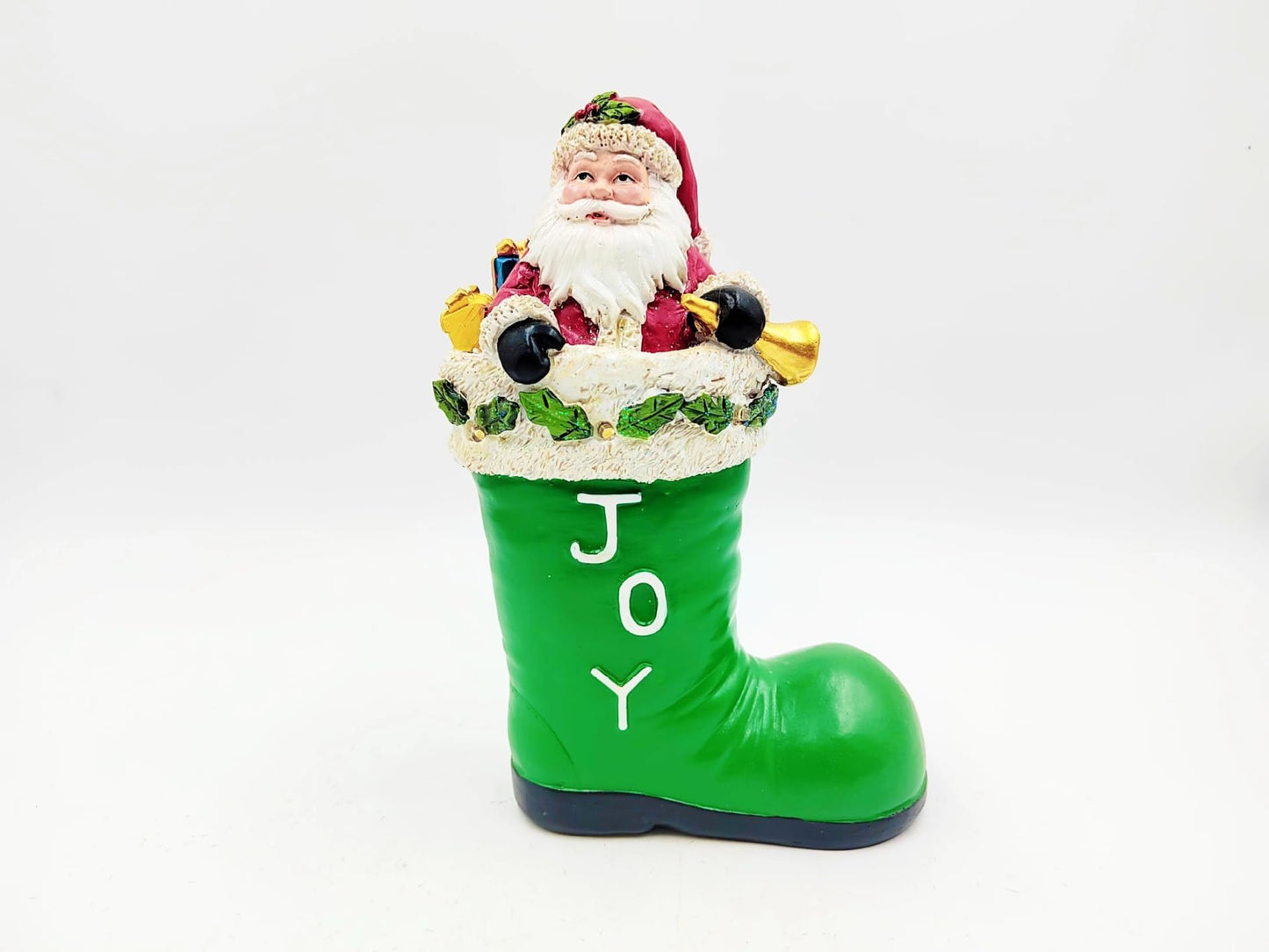 Santa Claus and Snowman Boots Statue: Adorable Christmas Decor for Indoor/Outdoor Use, Measuring 4.92 x 2.56 x 7.28 inches，Set of 2